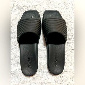 Crocs Miami Slides